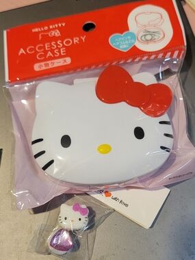 Hello Kitty White Face, Accessory Case with Red Bow